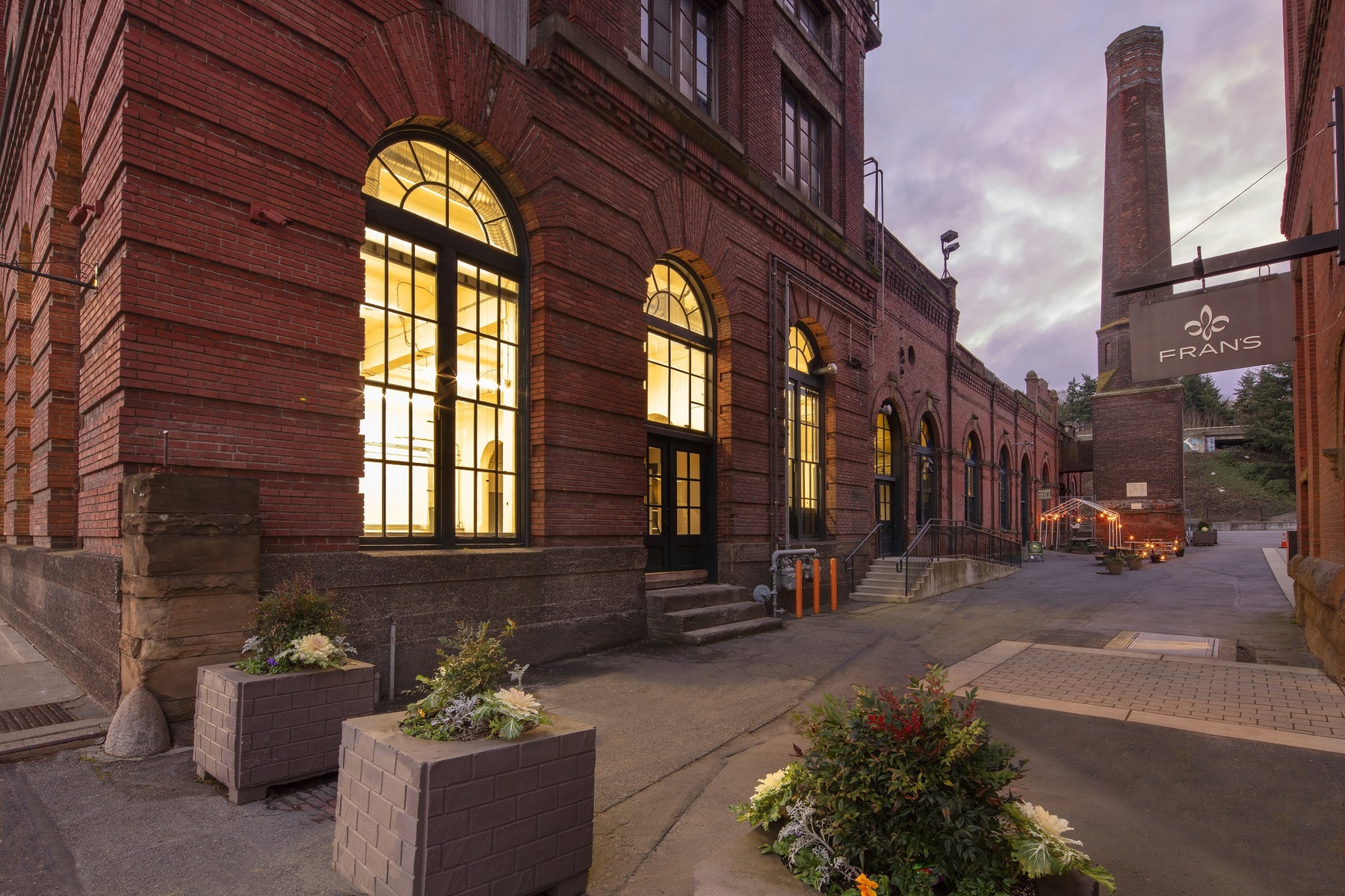 Original Rainier Brewery Portfolio SKB